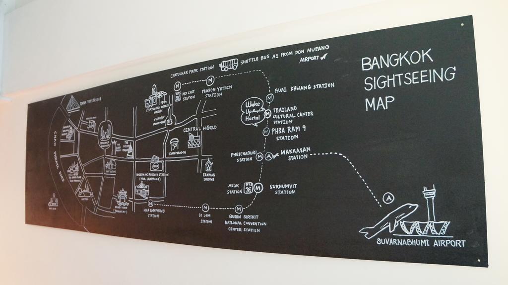 Wake Up Hostel Bangkok Ngoại thất bức ảnh
