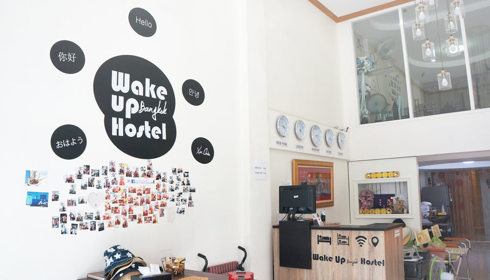 Wake Up Hostel Bangkok Ngoại thất bức ảnh