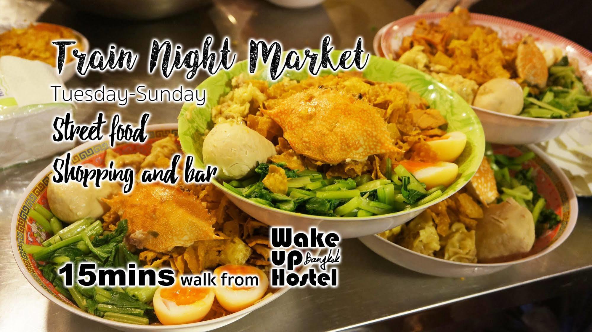 Wake Up Hostel Bangkok Ngoại thất bức ảnh
